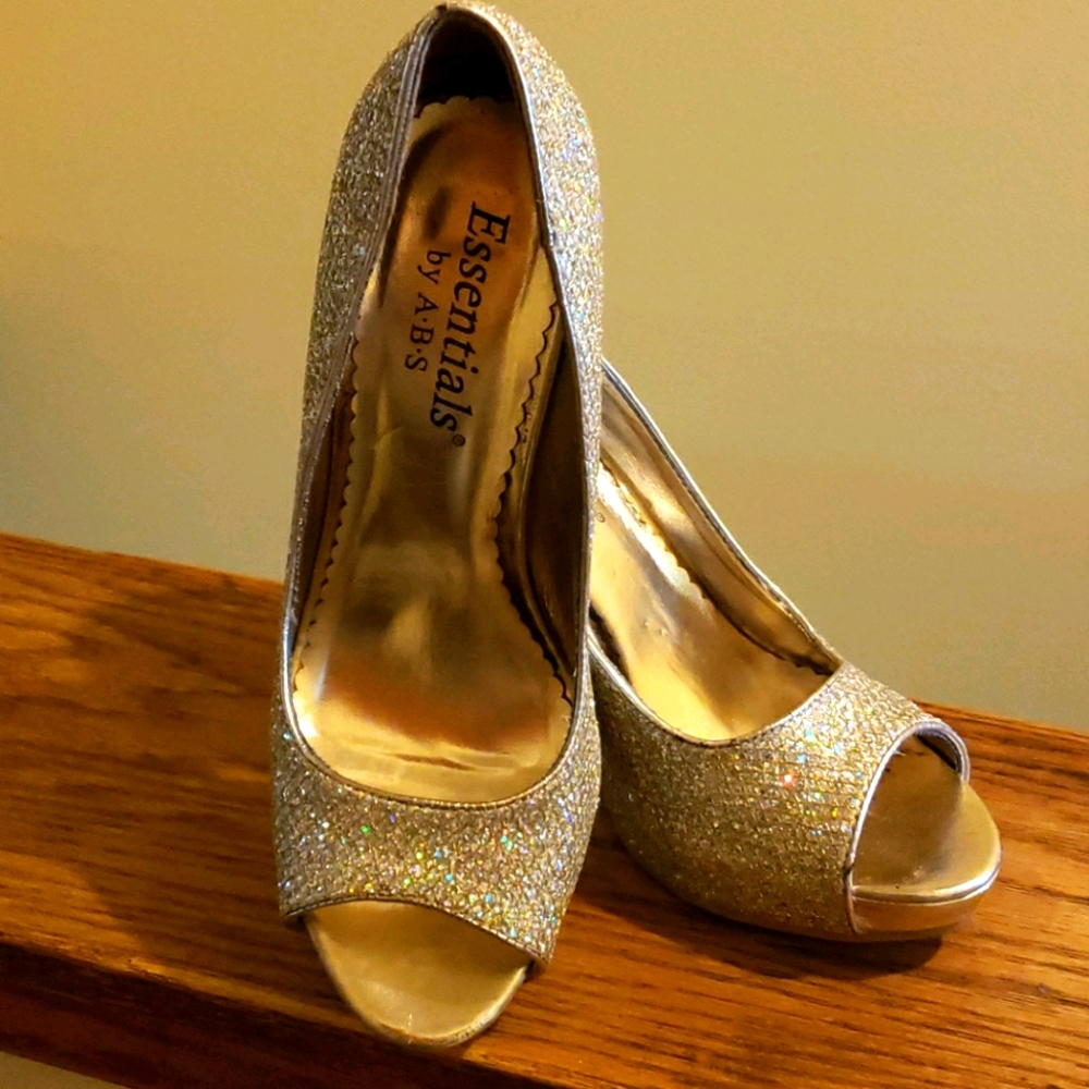 Gold high heels- worn twice